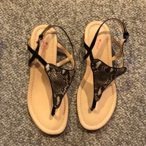 Kara Mac Shoe Candy sandal 8.5/9 black patent
